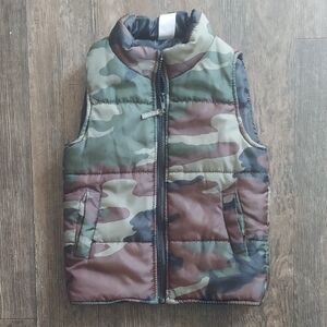 Camouflage Puffer Vest